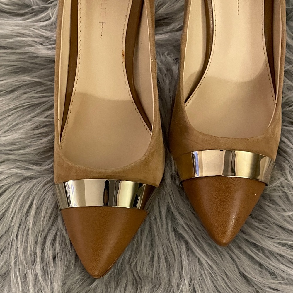 Banana Republic Tan Suede Upper & Heels with Gold Detail - Picture 3 of 8